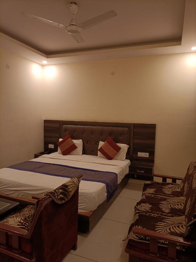 Hotel Aerotech Near Igi Airport Nueva Delhi Exterior foto